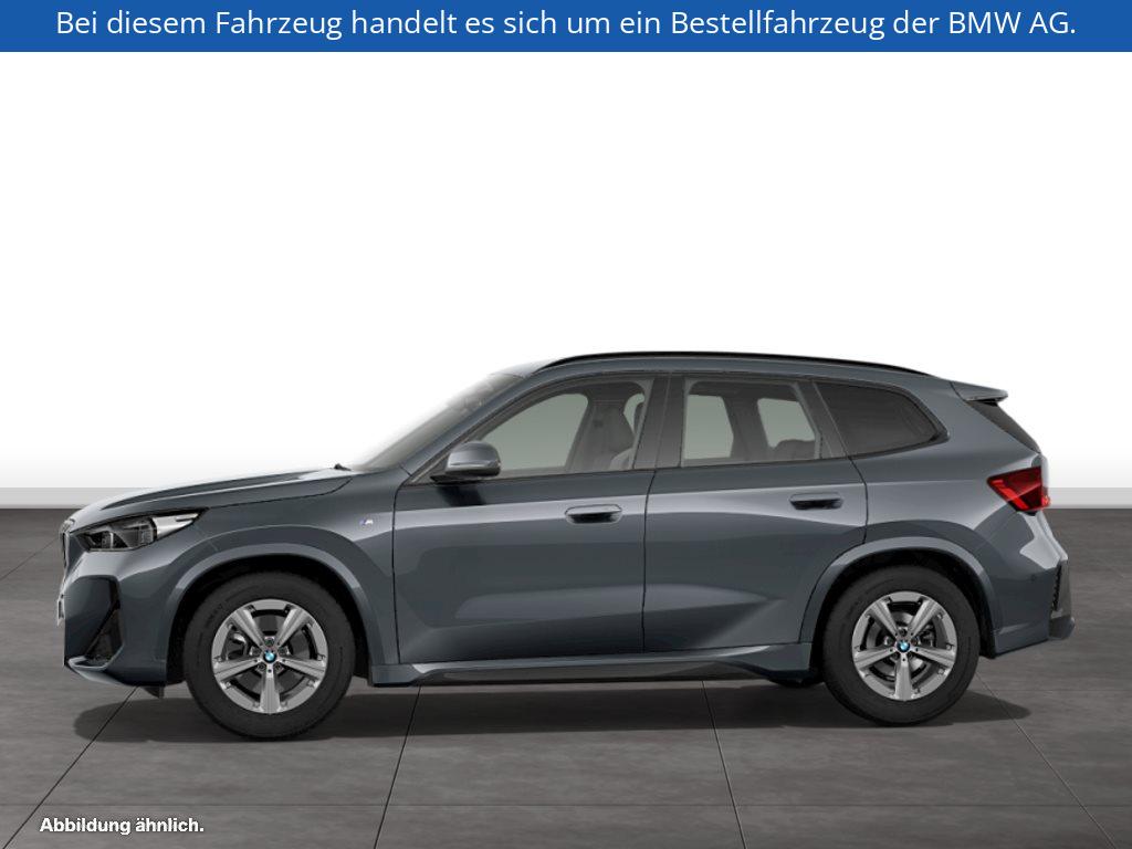 Fahrzeugabbildung BMW X1 xDrive23i