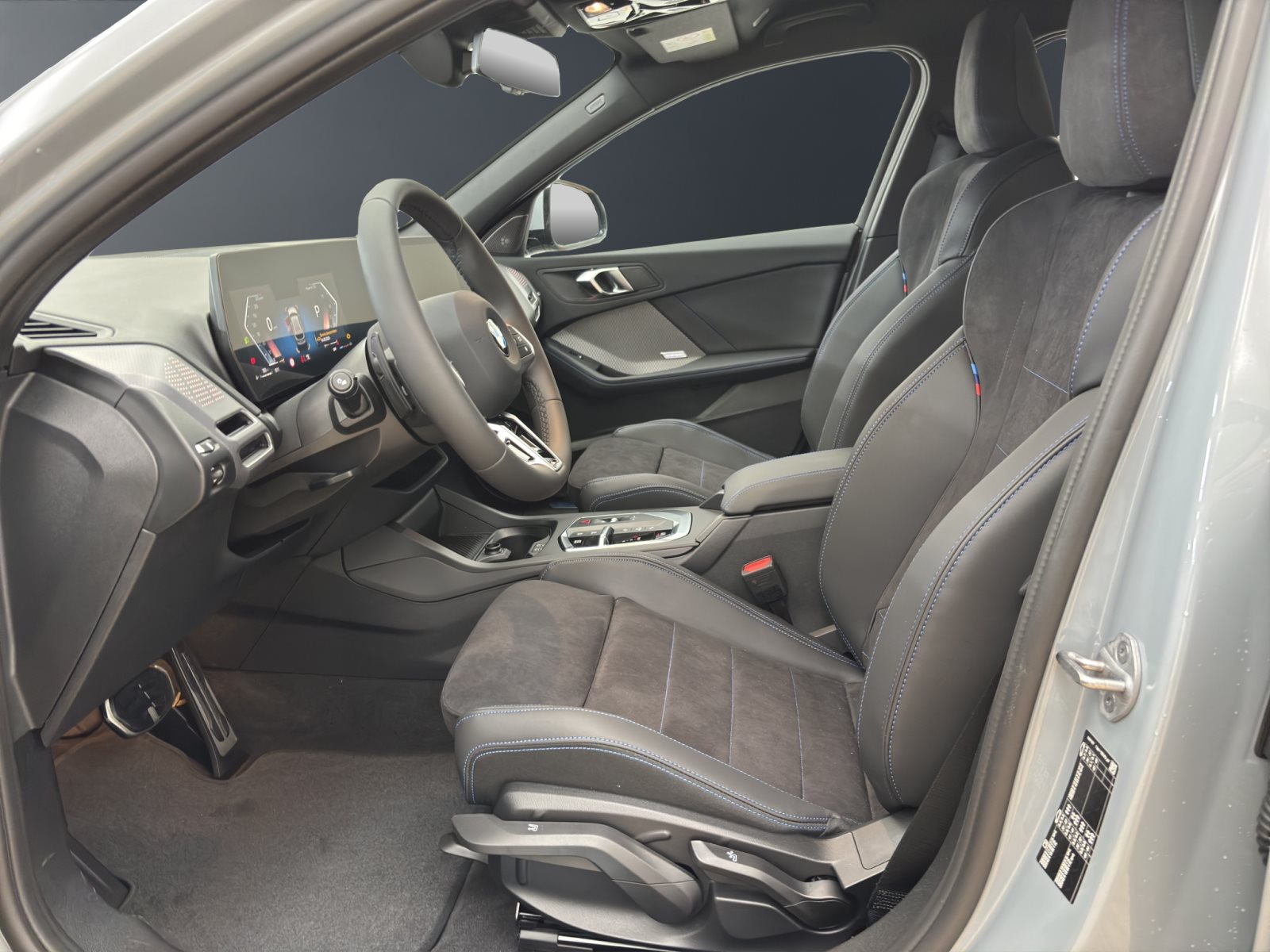 Fahrzeugabbildung BMW 120 [M Sport, Navi, 18 LMR, RFK, SHZ, LED] DAB