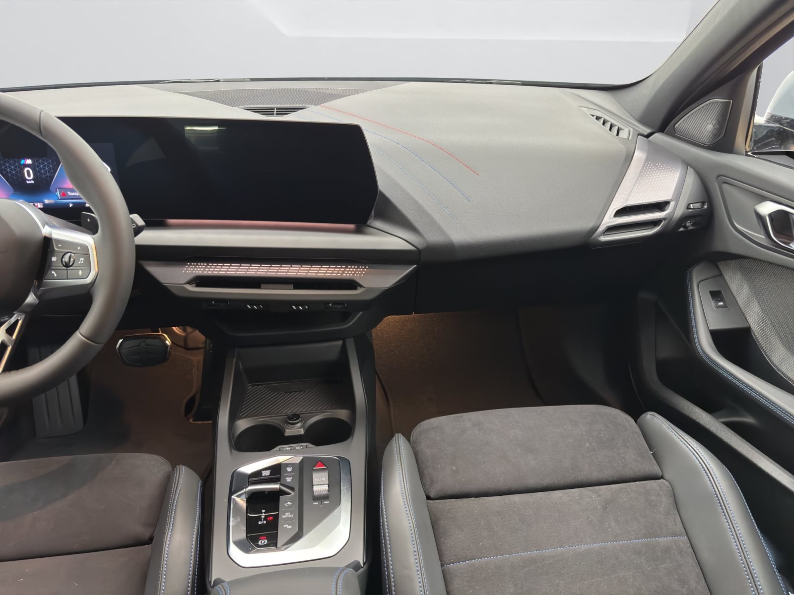 Fahrzeugabbildung BMW 120 [M Sport, Navi, 18 LMR, RFK, SHZ, LED] DAB