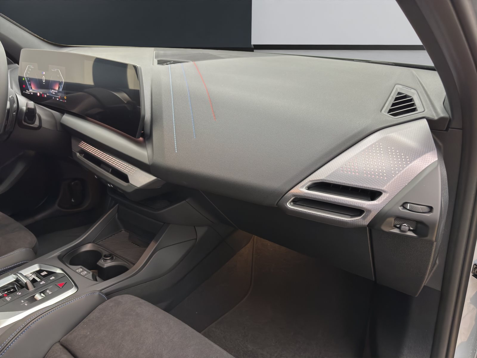 Fahrzeugabbildung BMW 120 [M Sport, Navi, 18 LMR, RFK, SHZ, LED] DAB