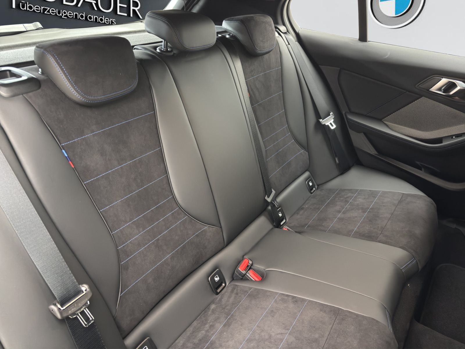 Fahrzeugabbildung BMW 120 [M Sport, Navi, 18 LMR, RFK, SHZ, LED] DAB