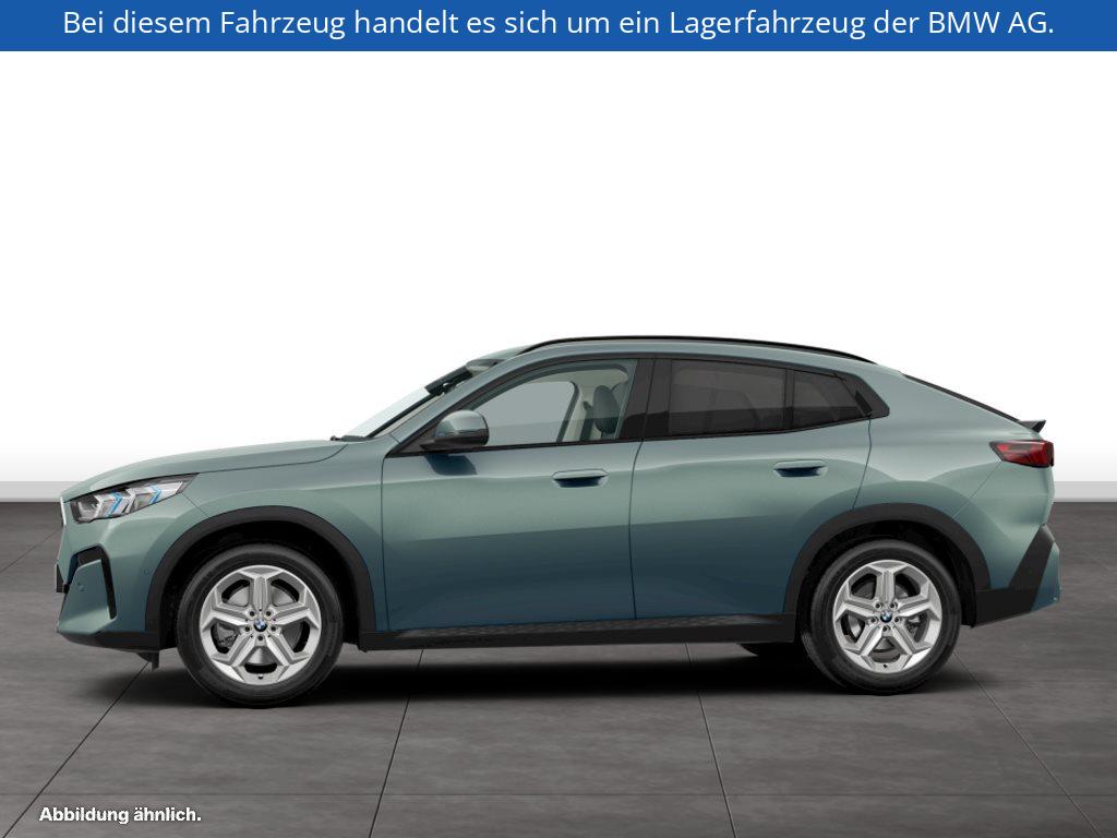 Fahrzeugabbildung BMW X2 sDrive20i