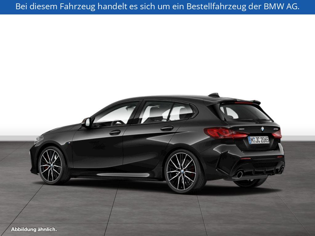 Fahrzeugabbildung BMW M135i xDrive