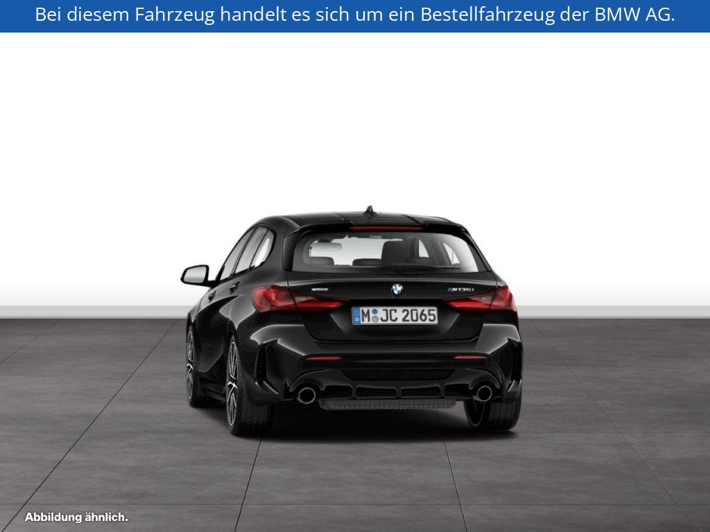 Fahrzeugabbildung BMW M135i xDrive