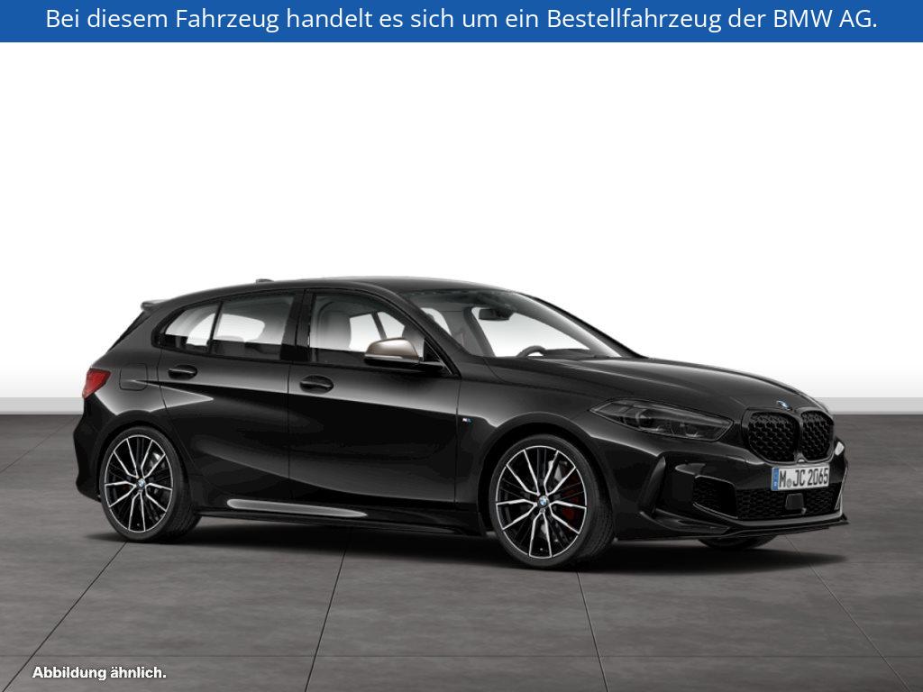 Fahrzeugabbildung BMW M135i xDrive