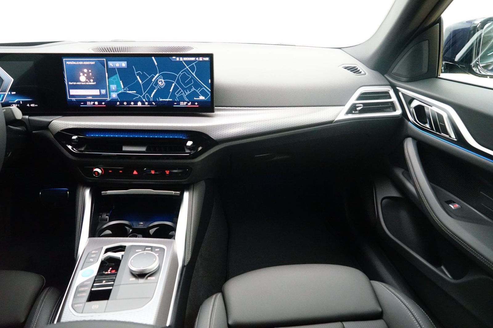 Fahrzeugabbildung BMW i4 eDrive40 [M Sport, HUD, ACC, RFK, 19 LMR]