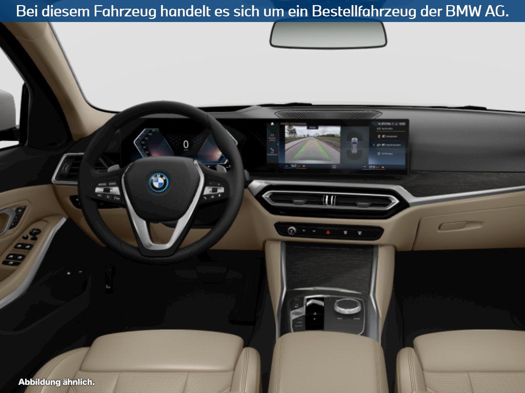 Fahrzeugabbildung BMW 330e Touring