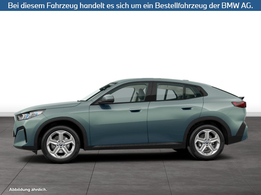 Fahrzeugabbildung BMW X2 sDrive18d