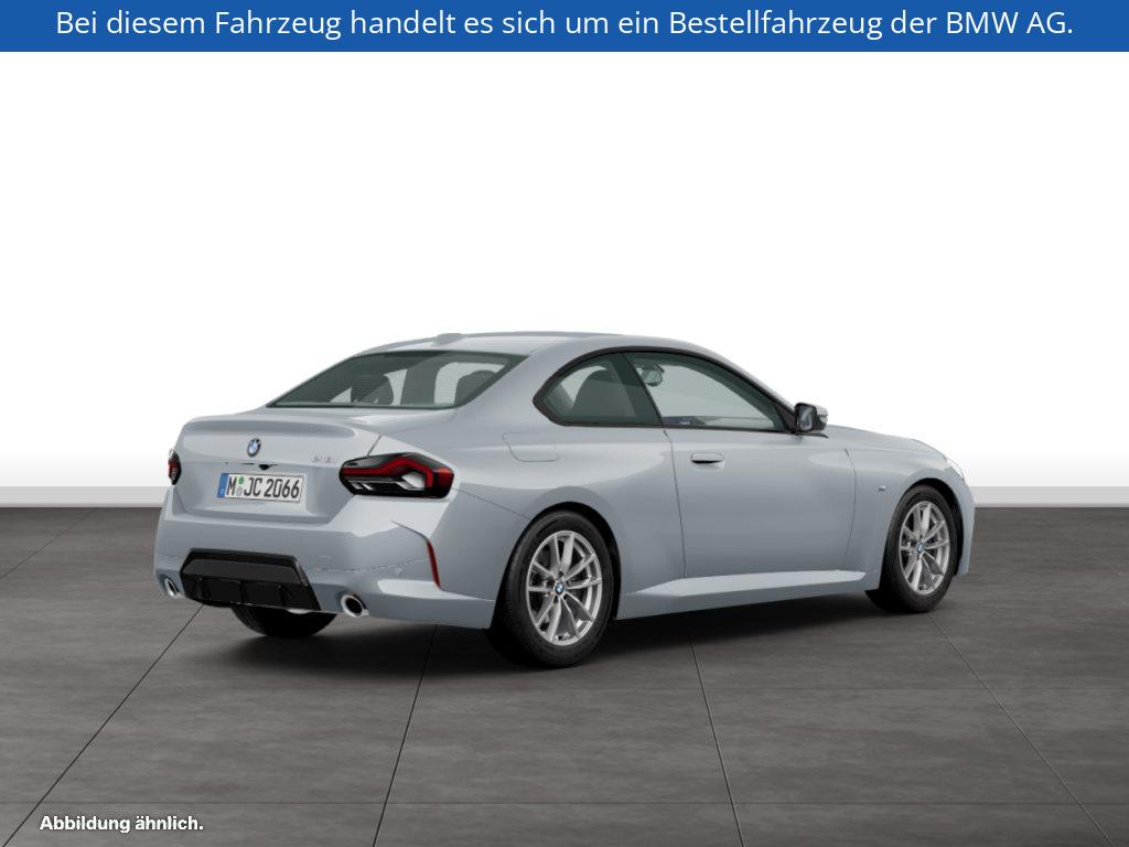 Fahrzeugabbildung BMW 218i Coupé