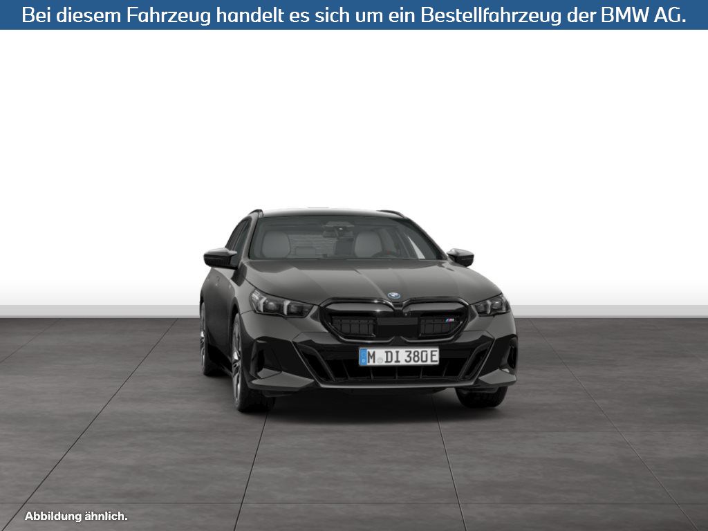 Fahrzeugabbildung BMW i5 M60 xDrive Touring