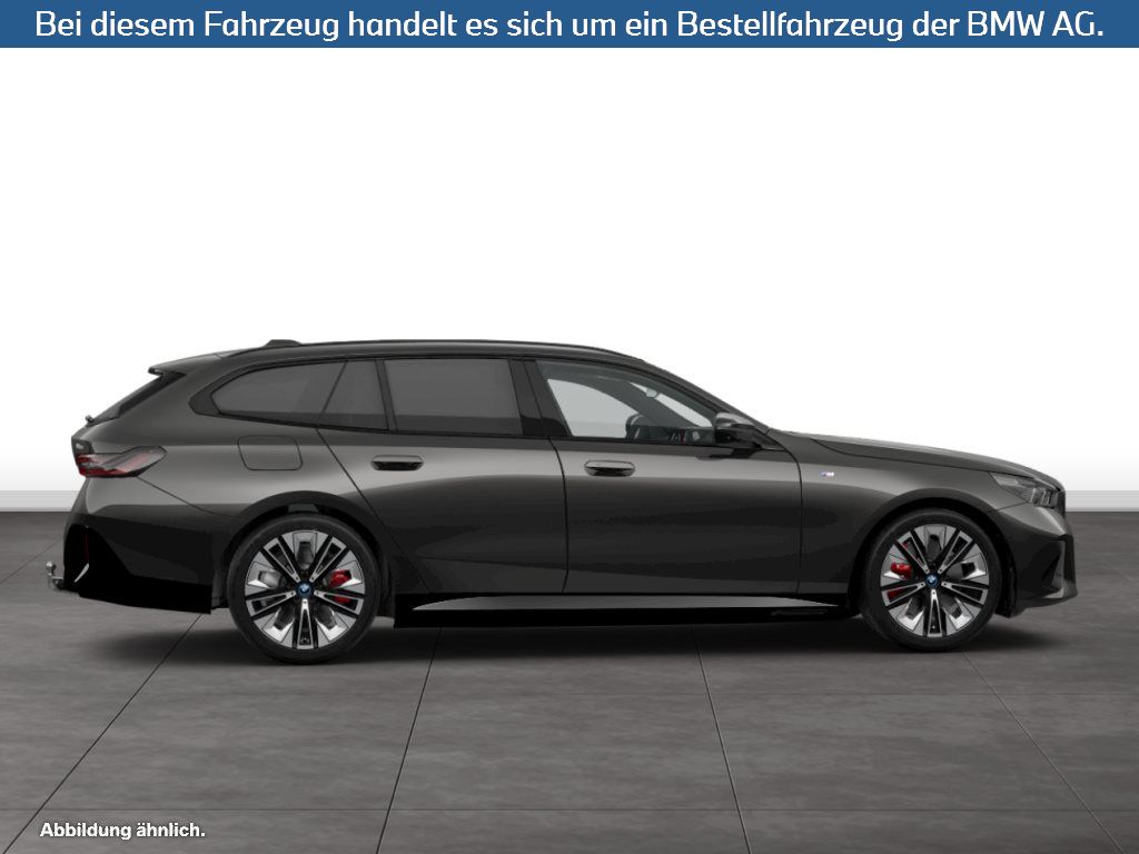 Fahrzeugabbildung BMW i5 M60 xDrive Touring