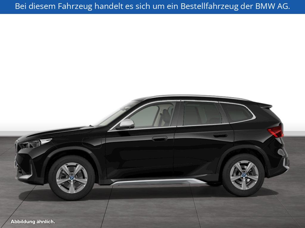 Fahrzeugabbildung BMW X1 xDrive30e