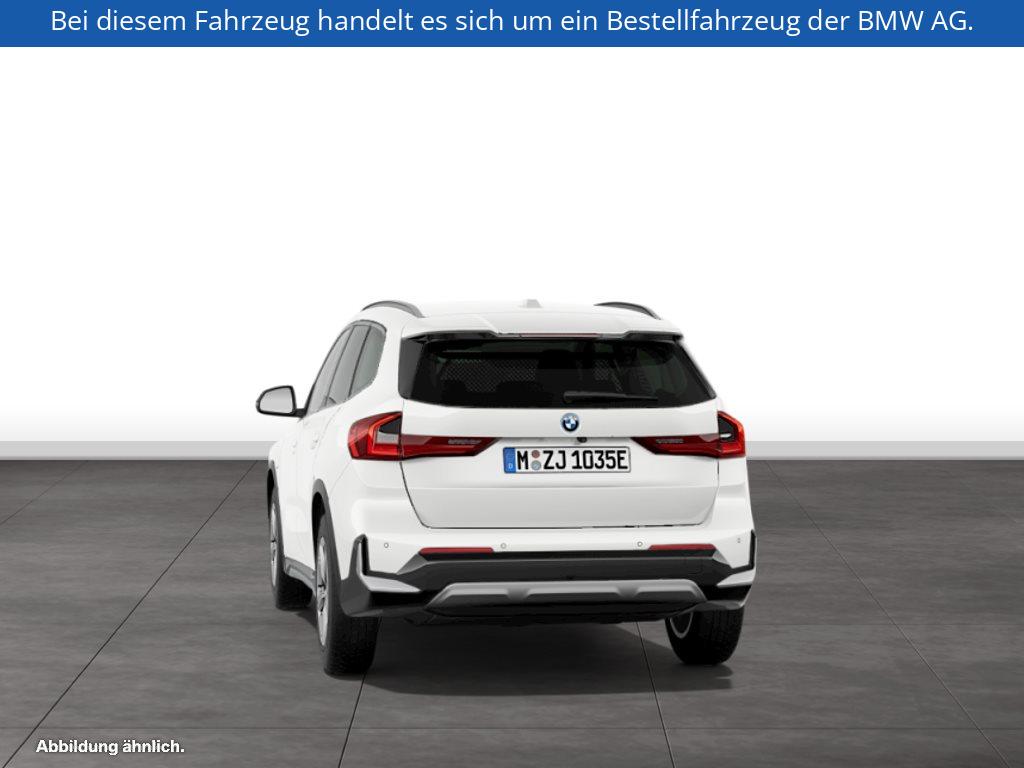 Fahrzeugabbildung BMW X1 xDrive25e
