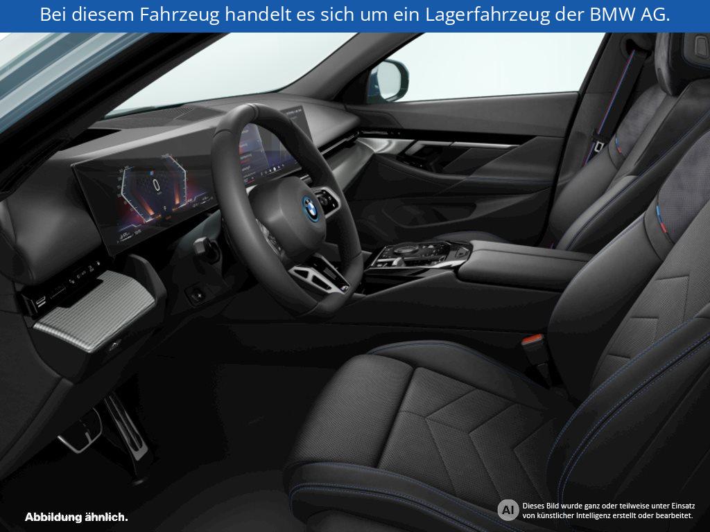 Fahrzeugabbildung BMW 550e xDrive Touring