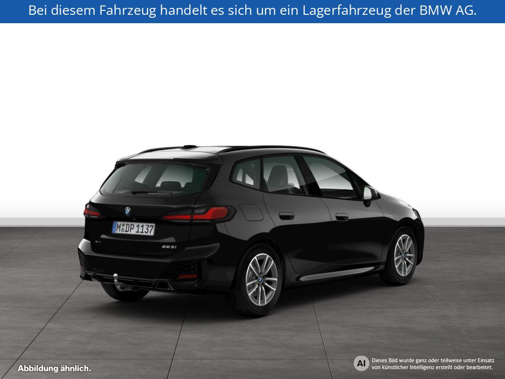 Fahrzeugabbildung BMW 223i xDrive Active Tourer