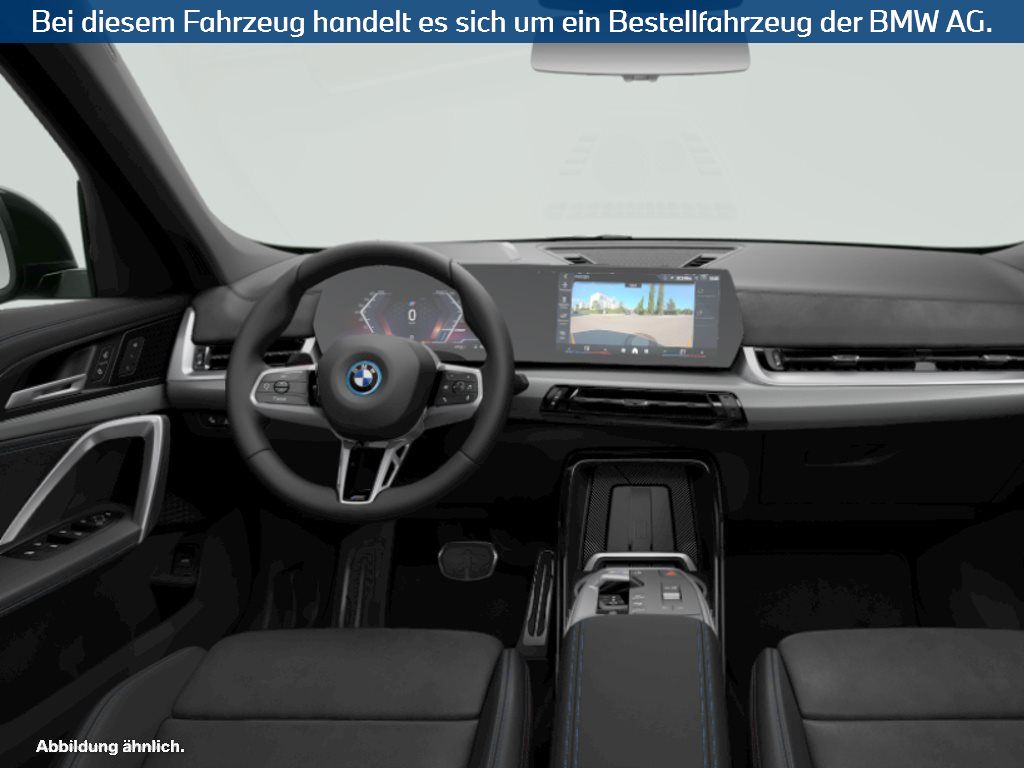 Fahrzeugabbildung BMW iX1 xDrive30