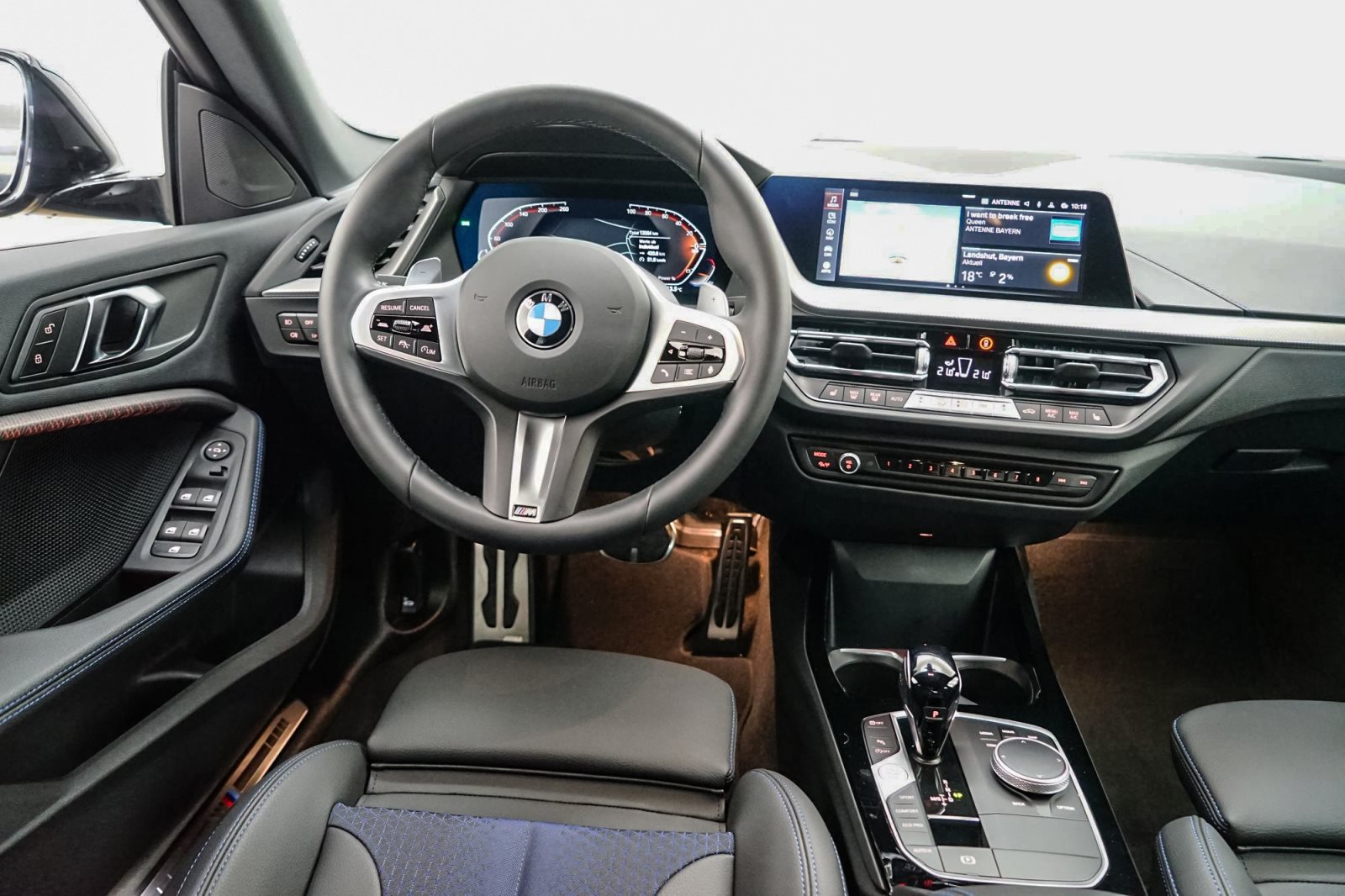 Fahrzeugabbildung BMW 220i Gran Coupé [M Sport, LC Prof., ACC, RFK, HiFi]