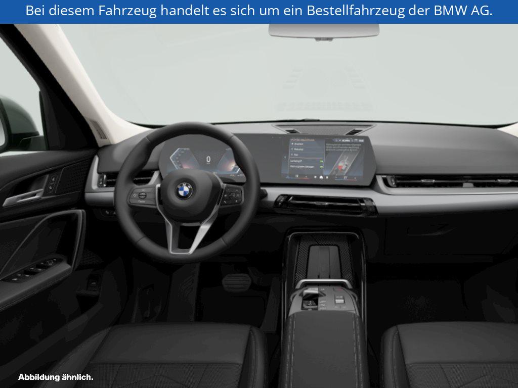 Fahrzeugabbildung BMW X1 sDrive20i