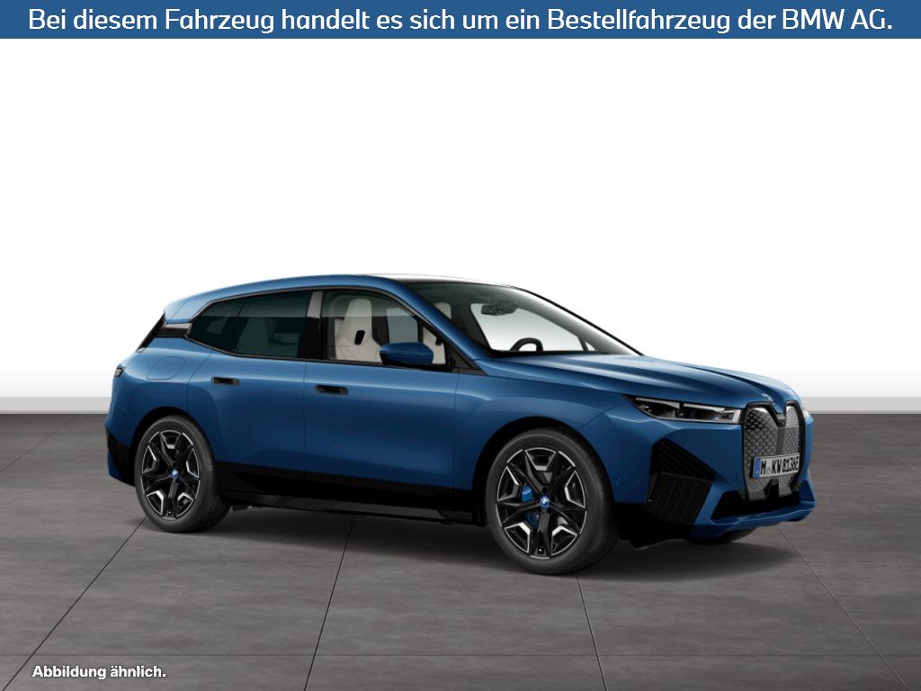 Fahrzeugabbildung BMW iX xDrive50
