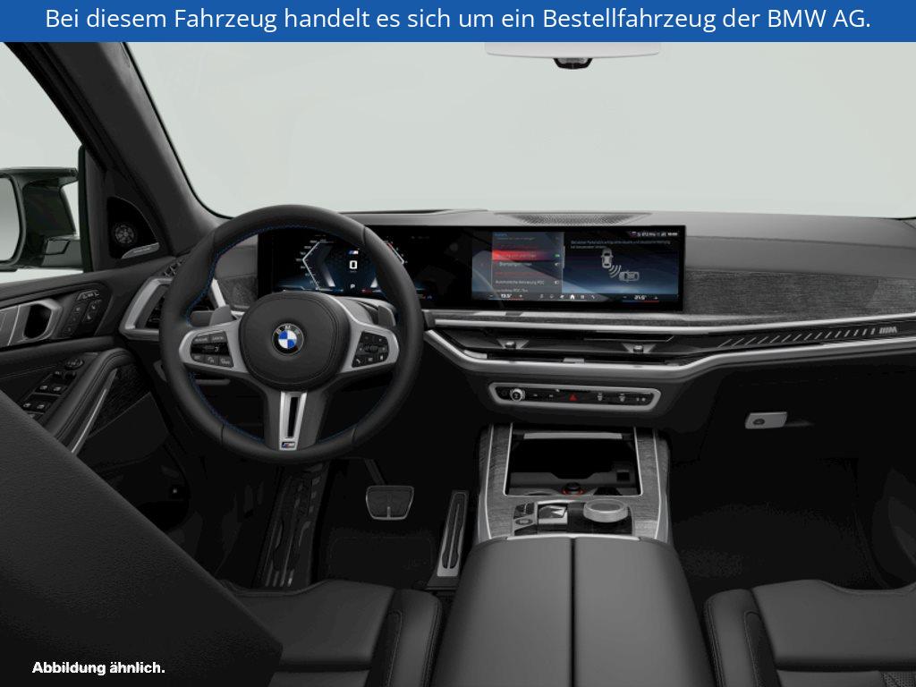 Fahrzeugabbildung BMW X7 M60i xDrive