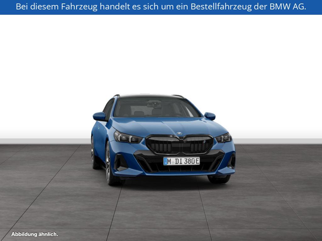 Fahrzeugabbildung BMW i5 eDrive40 Touring
