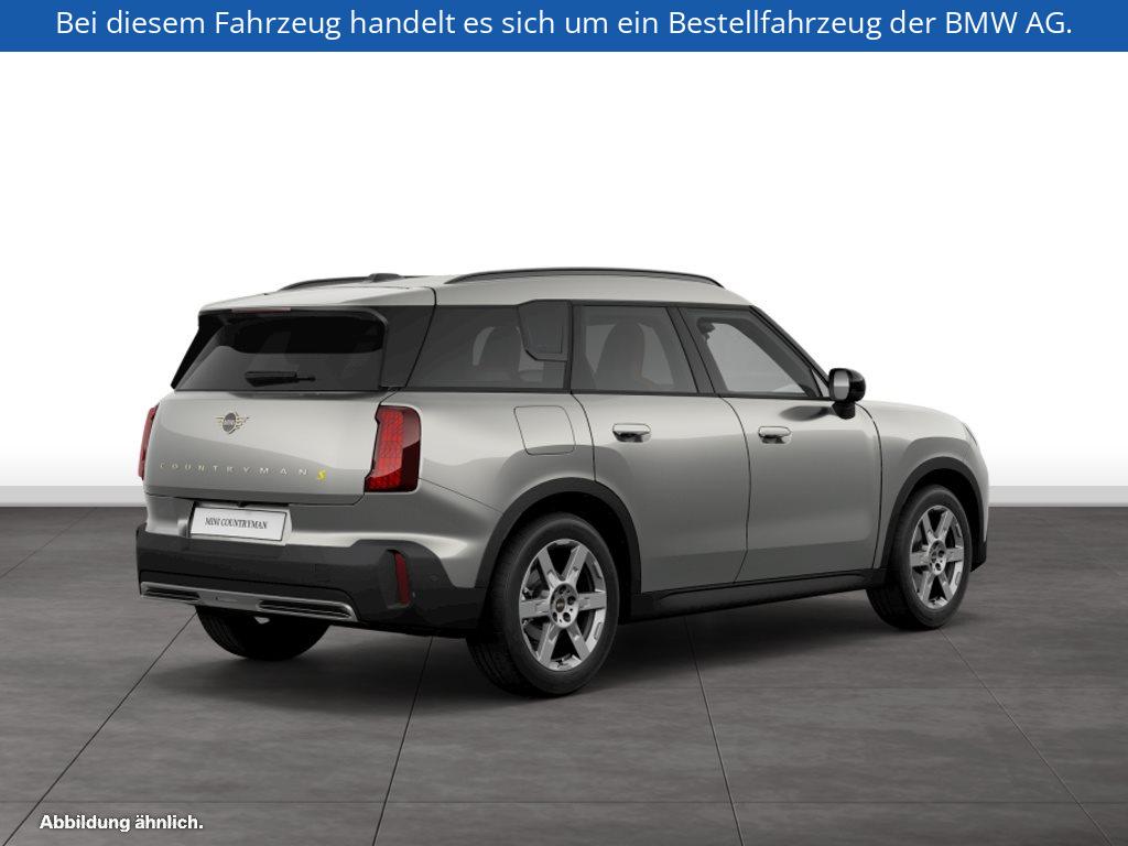 Fahrzeugabbildung MINI Countryman SE ALL4