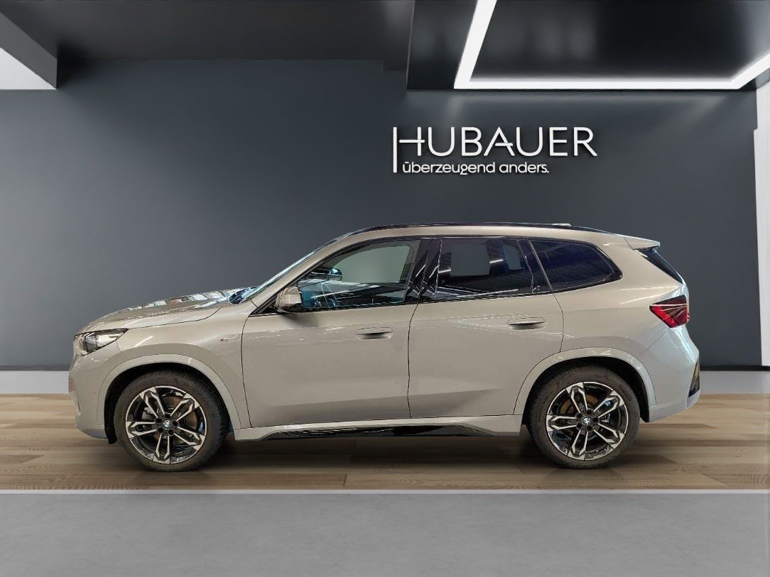 Fahrzeugabbildung BMW X1 xDrive23d [M Sport, ACC, RFK, HK Sound, Pano]