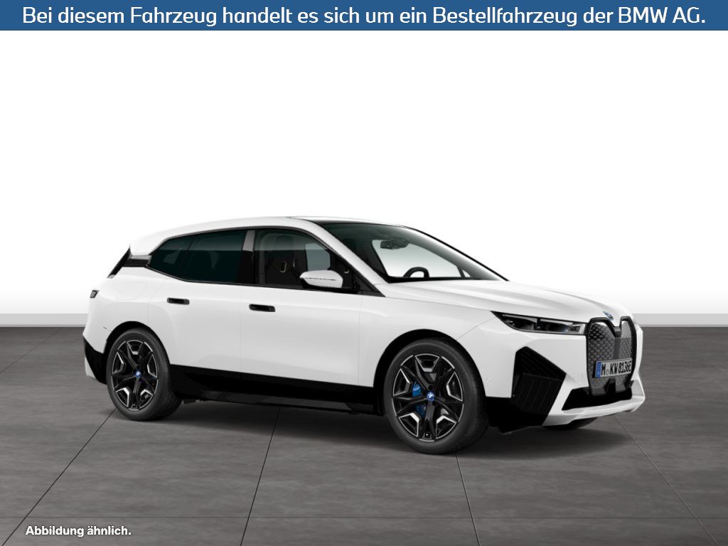 Fahrzeugabbildung BMW iX xDrive50