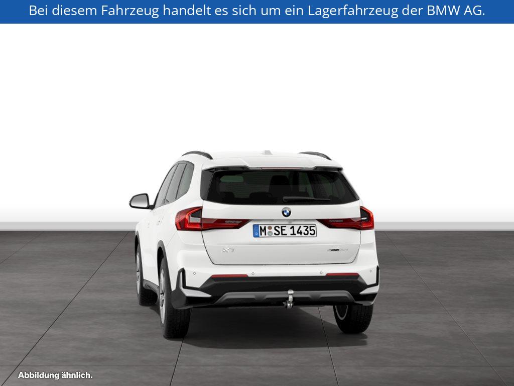 Fahrzeugabbildung BMW X1 sDrive20i