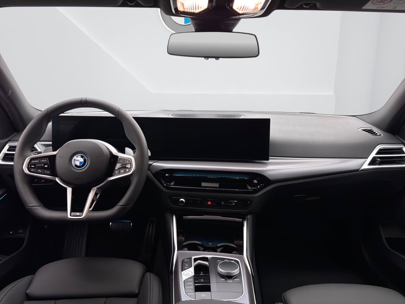 Fahrzeugabbildung BMW 330e Touring [M Sport, AHK, ACC, RFK, SHZ, LED]