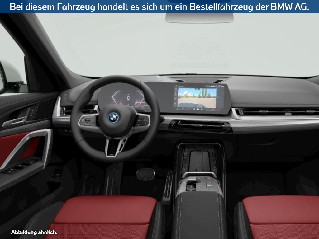 Fahrzeugabbildung BMW iX1 xDrive30