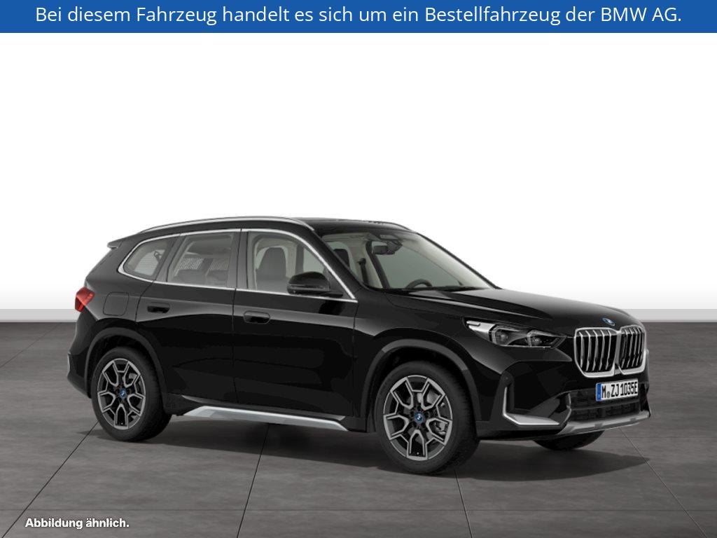 Fahrzeugabbildung BMW X1 xDrive30e