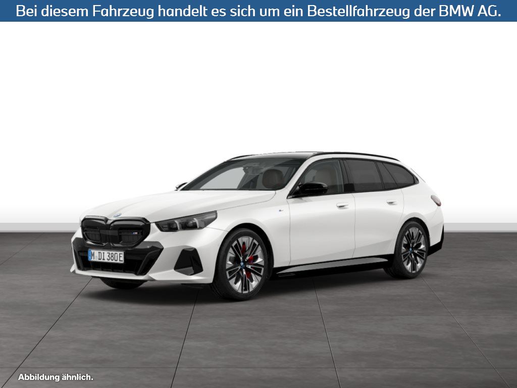 BMW i5 M60 xDrive Touring