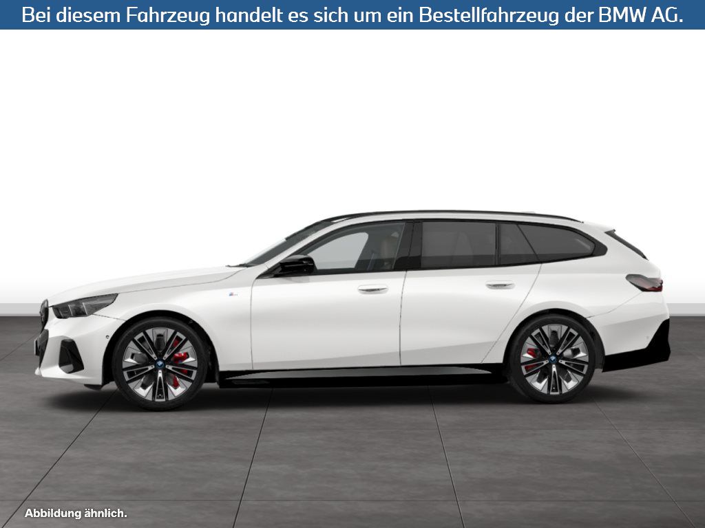 Fahrzeugabbildung BMW i5 M60 xDrive Touring