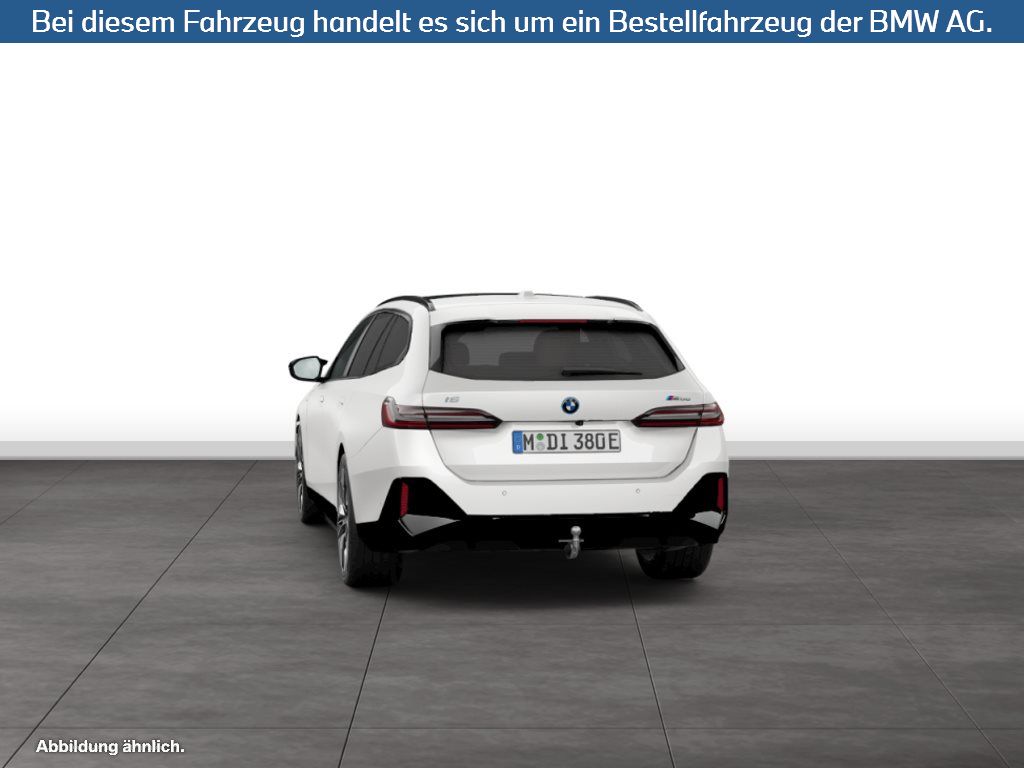 Fahrzeugabbildung BMW i5 M60 xDrive Touring