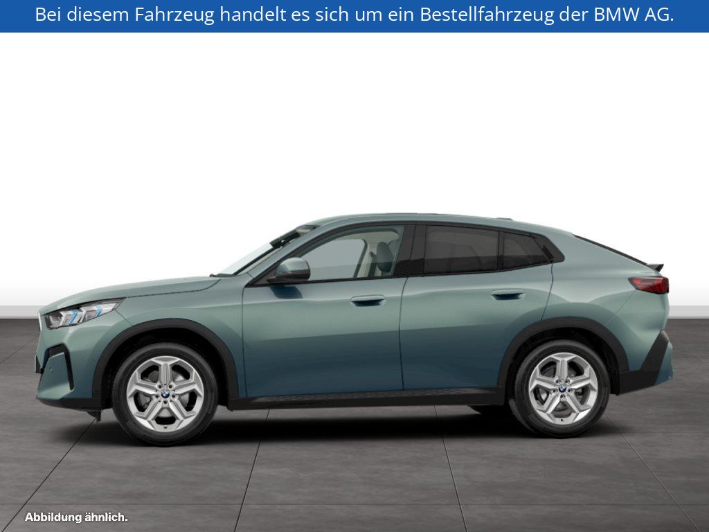 Fahrzeugabbildung BMW X2 sDrive20d