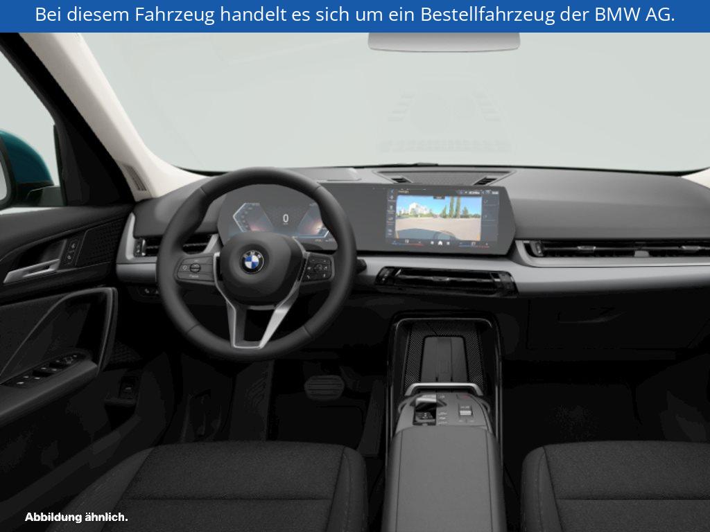 Fahrzeugabbildung BMW X1 sDrive20i