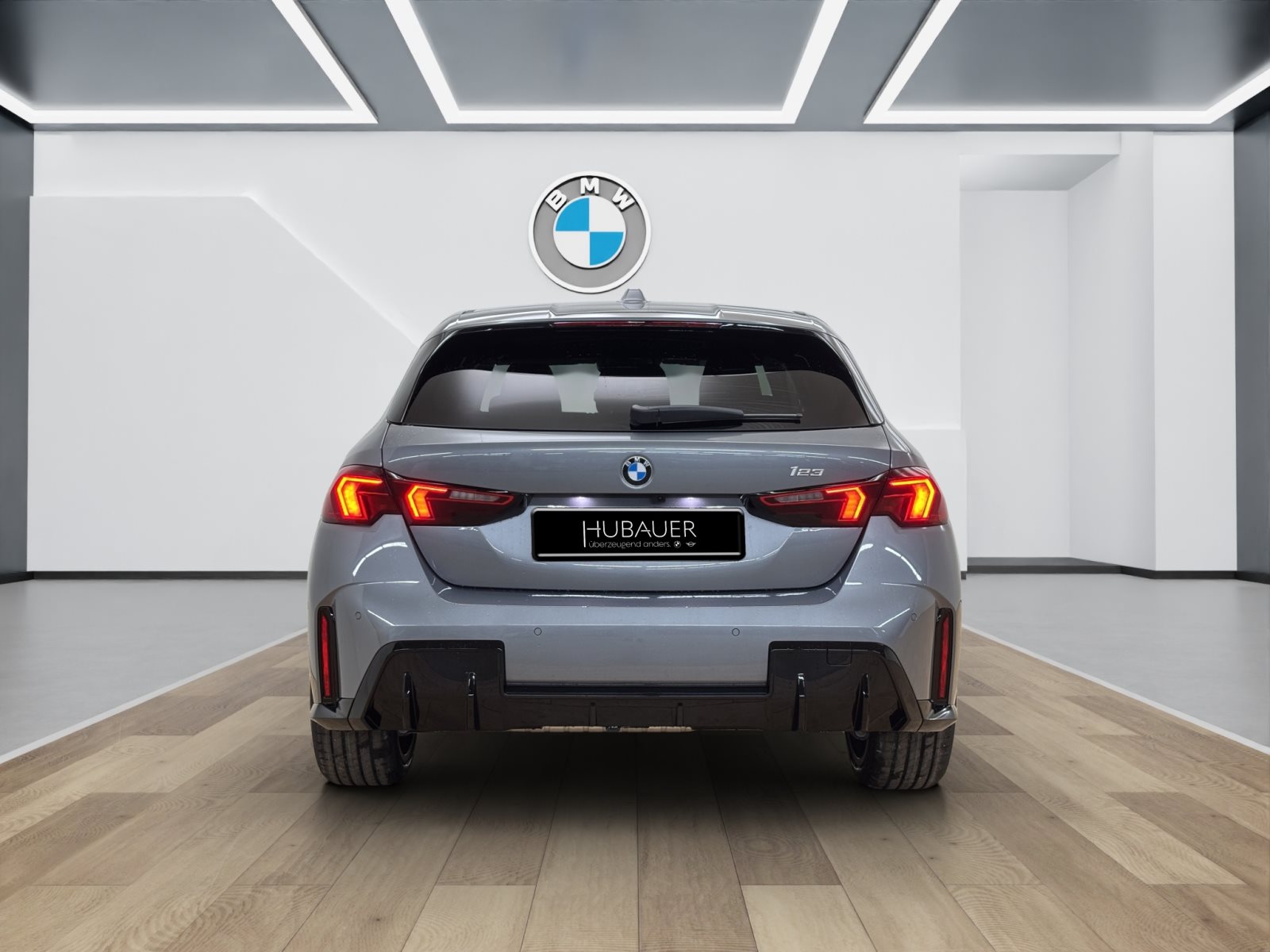 Fahrzeugabbildung BMW 123 xDrive [M Sport, HUD, AHK, ACC, h&k Sound]