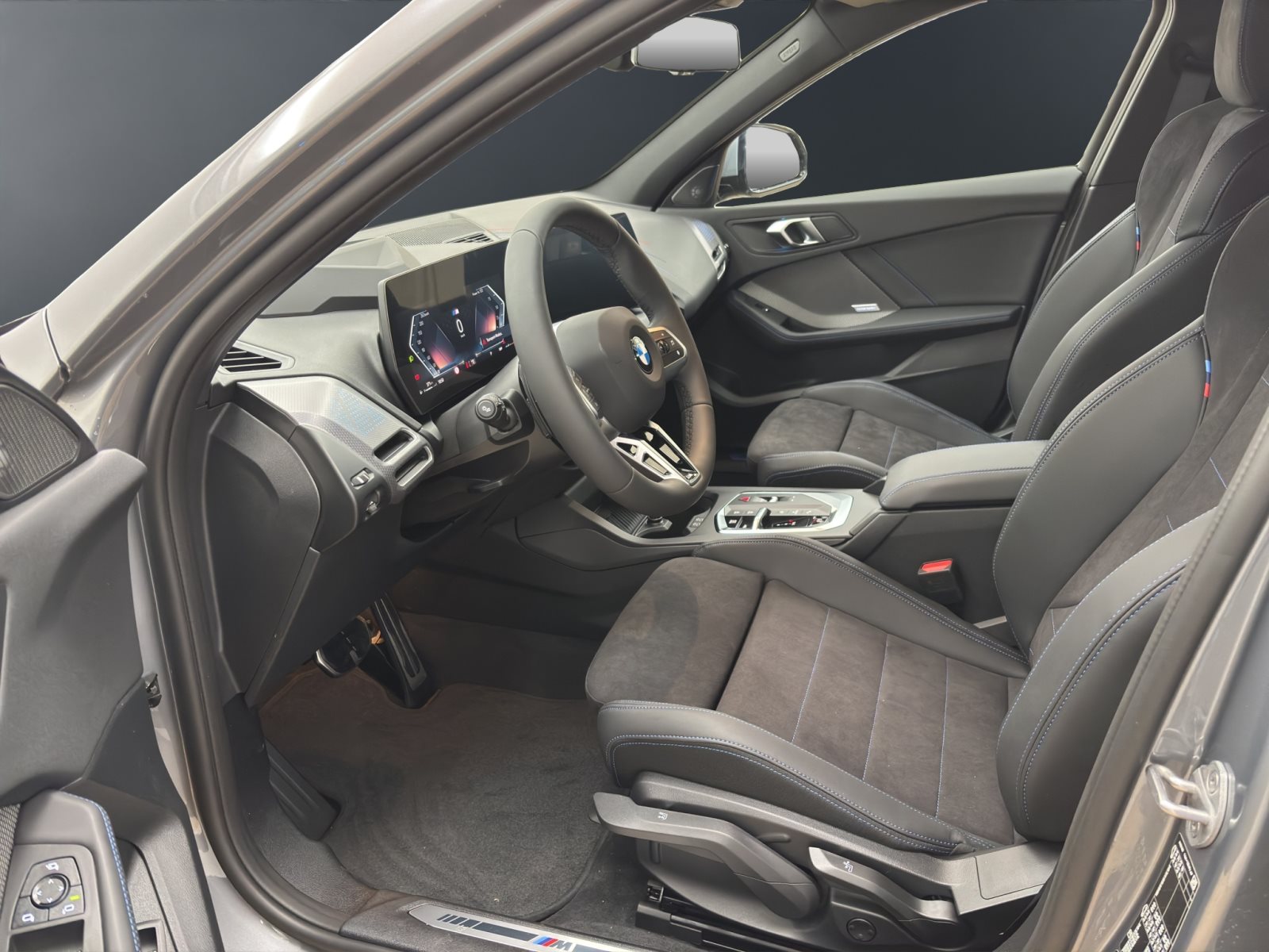 Fahrzeugabbildung BMW 123 xDrive [M Sport, HUD, AHK, ACC, h&k Sound]