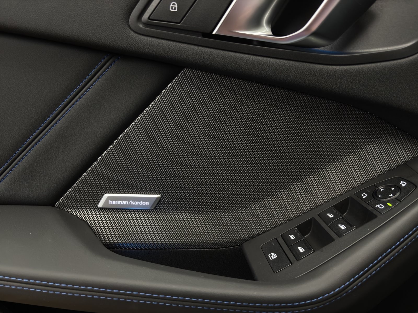 Fahrzeugabbildung BMW 123 xDrive [M Sport, HUD, AHK, ACC, h&k Sound]