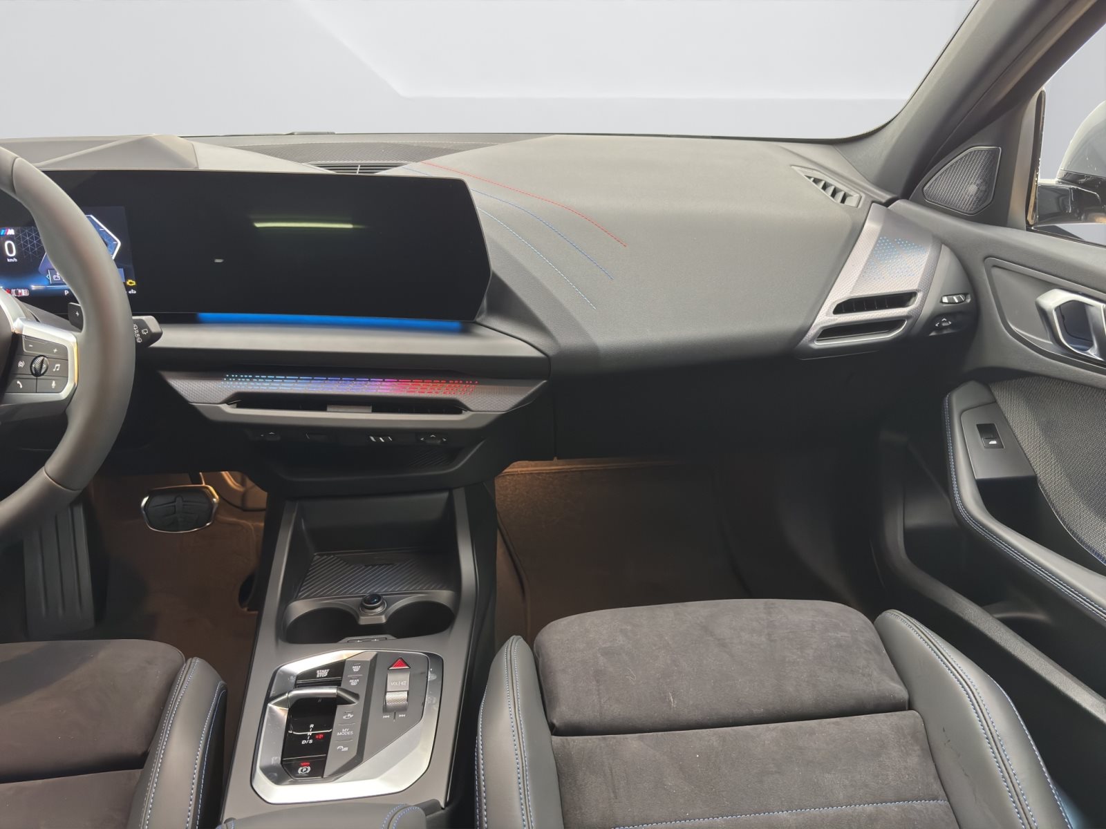 Fahrzeugabbildung BMW 123 xDrive [M Sport, HUD, AHK, ACC, h&k Sound]