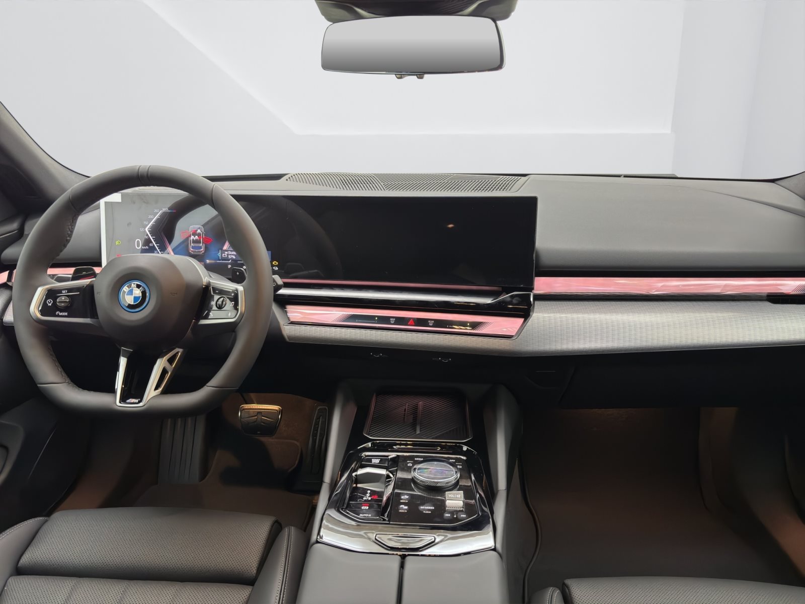 Fahrzeugabbildung BMW 530e xDrive Touring [M Sport Pro, HUD, AHK, ACC, h&k Sound]