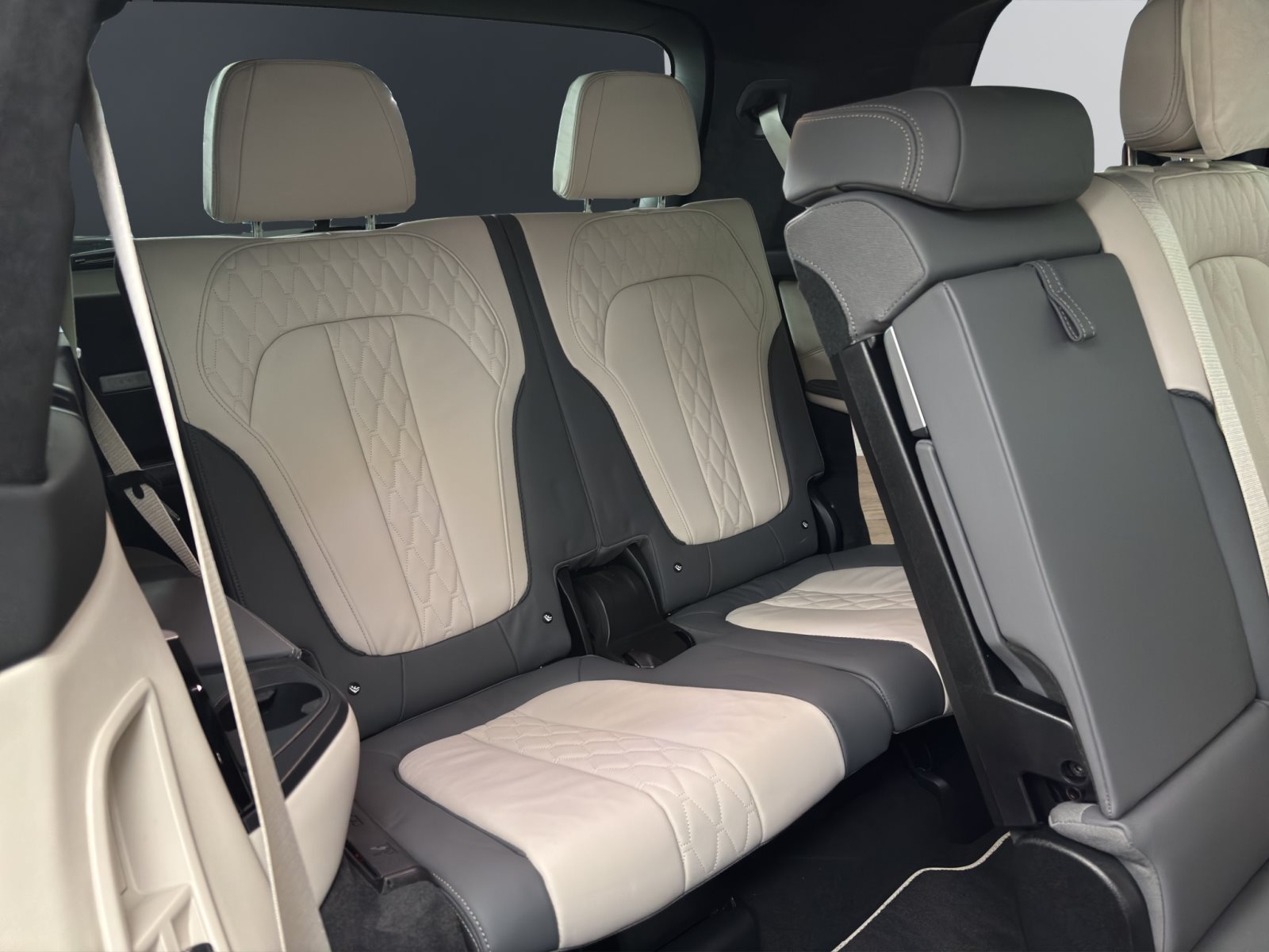 Fahrzeugabbildung BMW X7 xDrive40d [M Sport, HUD, ACC, Standhzg., h&k Sound]