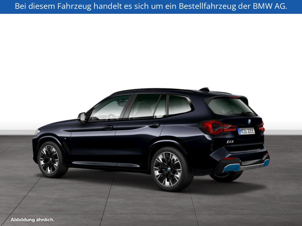 Fahrzeugabbildung BMW iX3 M Sport