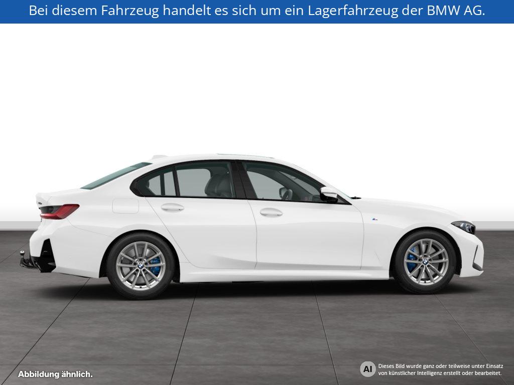 Fahrzeugabbildung BMW 330e Limousine