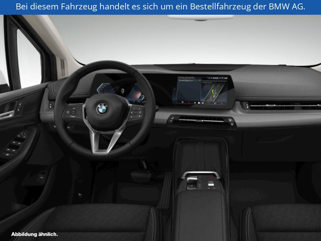 Fahrzeugabbildung BMW 218i Active Tourer