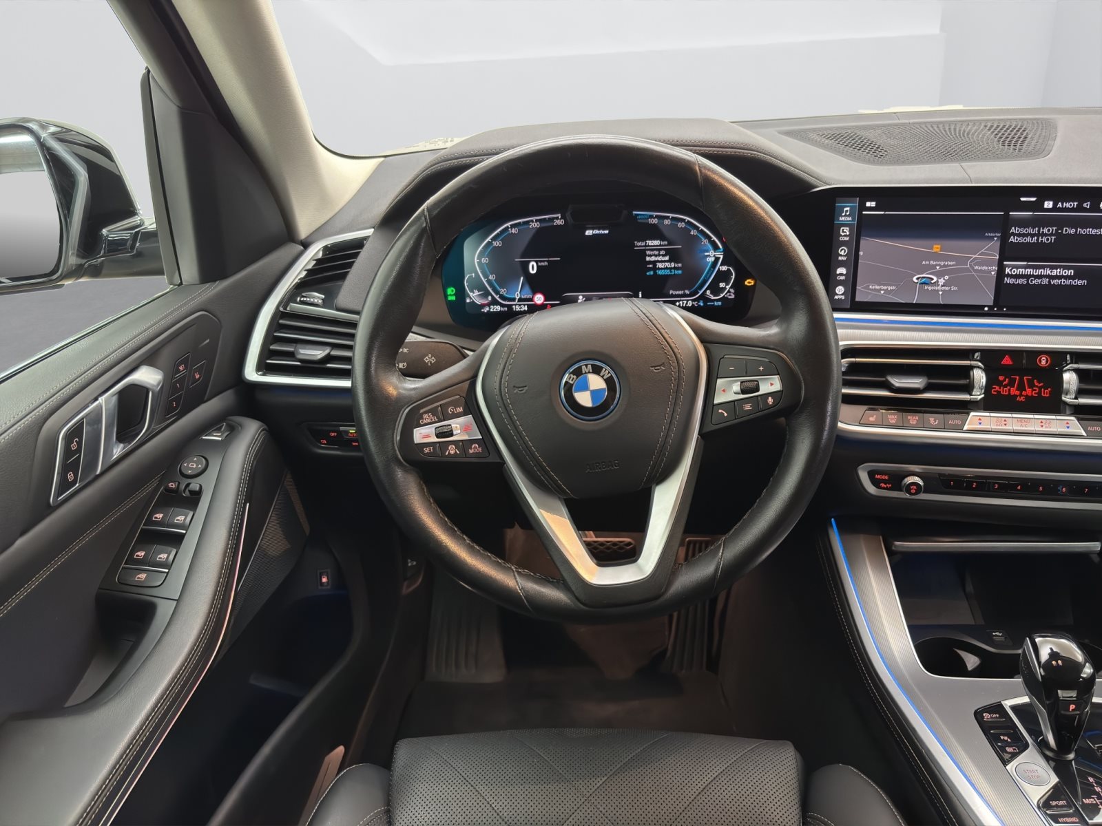 Fahrzeugabbildung BMW X5 xDrive45e [xLine, Laser, DA Prof., Pano, AHK]