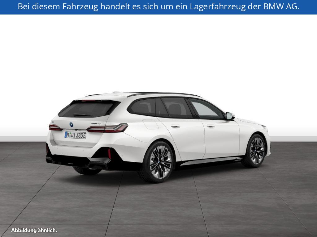 Fahrzeugabbildung BMW i5 eDrive40 Touring