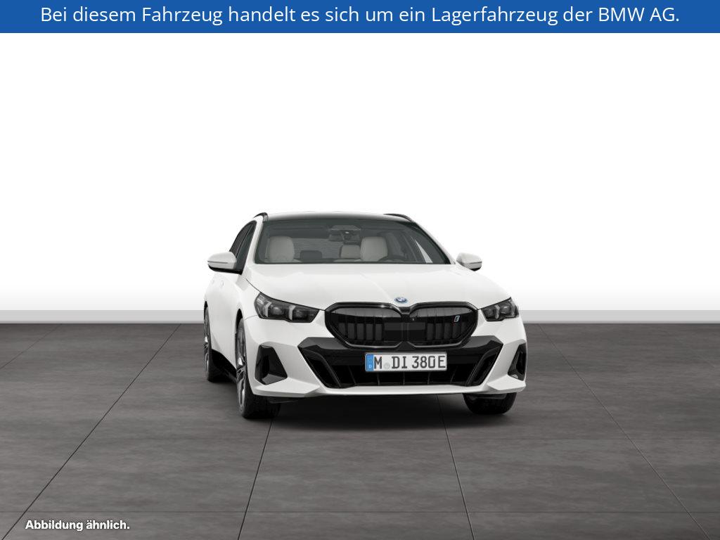 Fahrzeugabbildung BMW i5 eDrive40 Touring