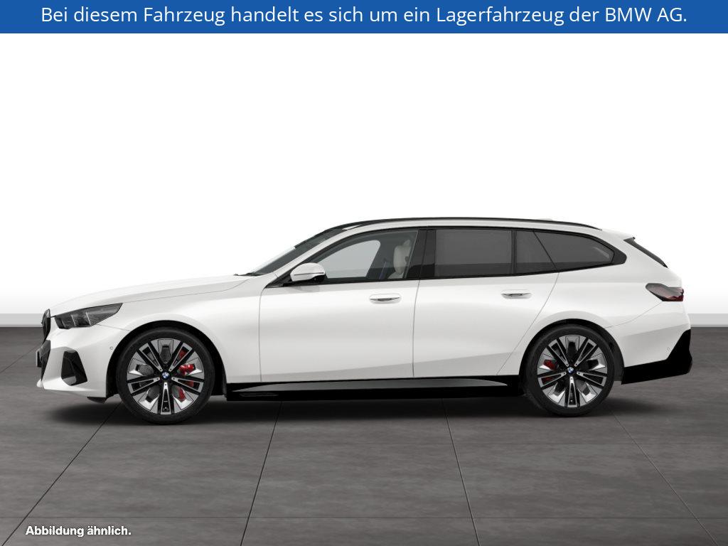 Fahrzeugabbildung BMW i5 eDrive40 Touring